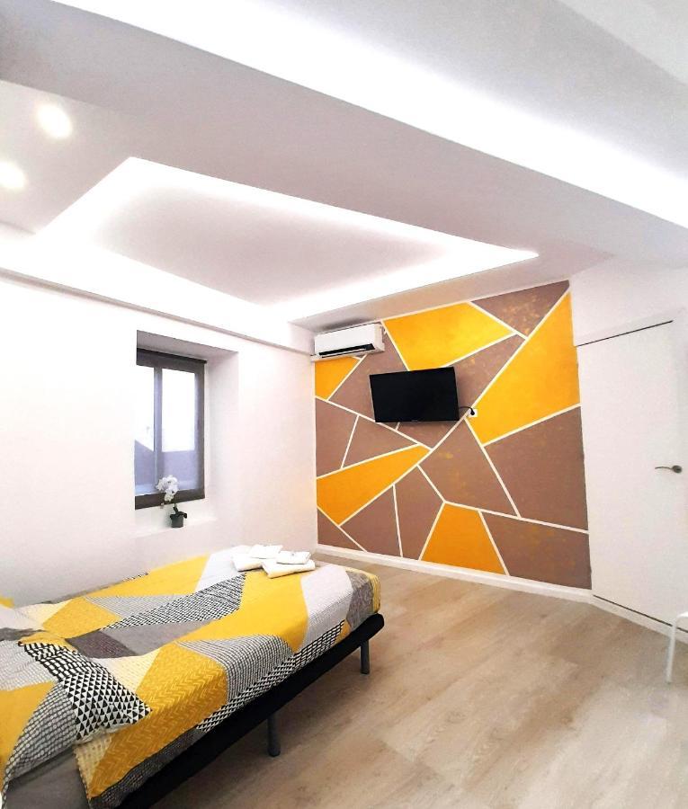 Fantastic 2 Bedrooms, Just 20 Meters From Ocean Playa de las Américas Exterior foto