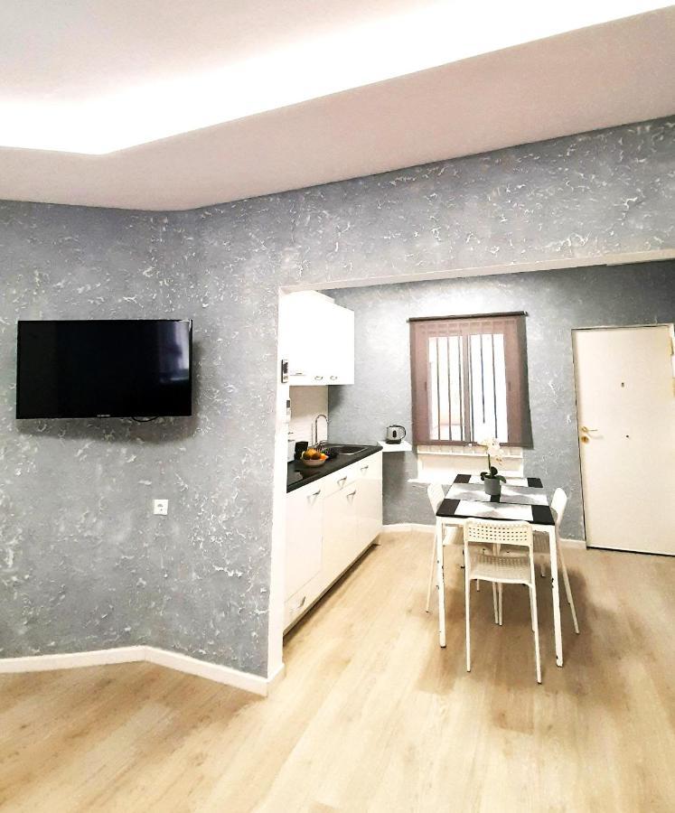 Fantastic 2 Bedrooms, Just 20 Meters From Ocean Playa de las Américas Exterior foto
